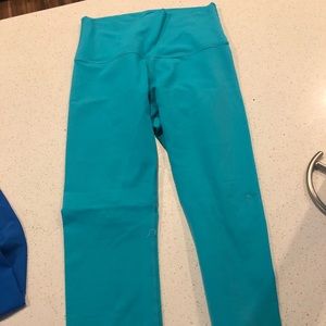 Lulu leggings above ankle